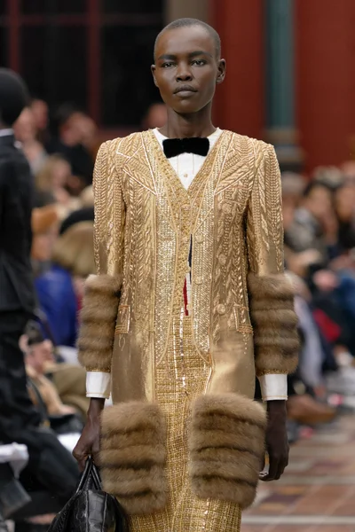 Look 244